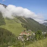 Apartment With Sauna Genieten In E2 Saalbach-Hinterglemm